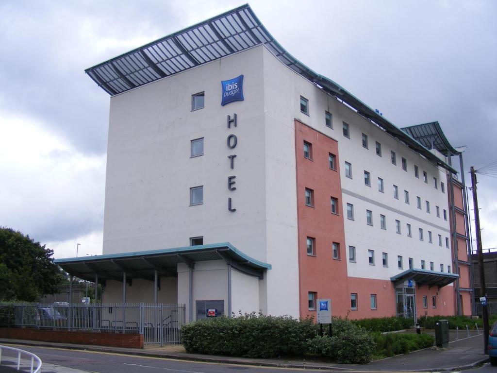 Ibis Budget Newport Dış mekan fotoğraf